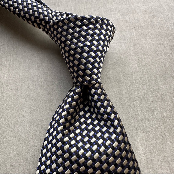 Robert Talbott Dark “Best of Class” Woven Silk Blue and Cream Patterned Tie